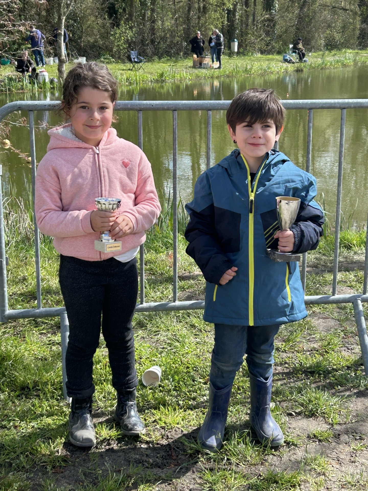 Deux coupes enfants